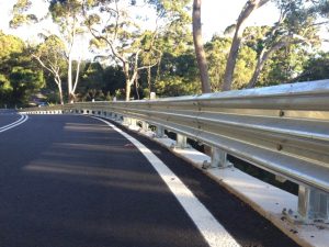 Harga Guardrail Murah Permeter Tebal 6mm Untuk Jalan Tol Galvanis Hotdeep Tahan Debu